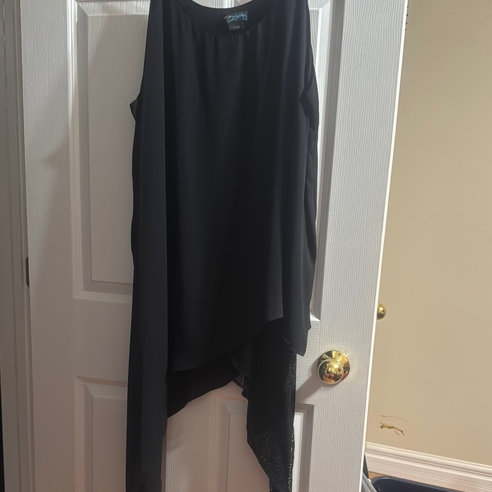 Chic Black Asymmetrical Dress